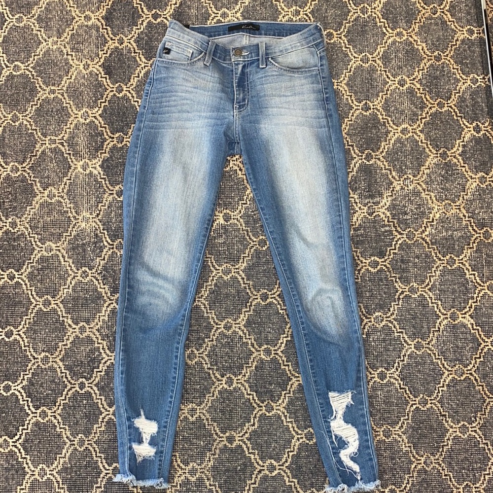 Kancan Light Wash Skinny Jeans size 25 or Junior 3